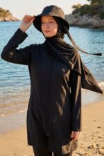 Siyah Tesettür Mayo Şapkası – Düz Paraşüt Uyumlu Bone