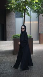 Tesettür 3'lü Takım, Hırkalı,Geniş Paça Pantalon ,Siyah Bluz Abaya Takım - Görsel 2