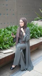Tesettür 3'lü Takım, Hırkalı, Geniş Paça Pantalon, Haki Bluz Abaya Takım - Görsel 2