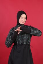 Petek Desenli Zümrüt Tesettür Mayo Siyah Beli Ayarlanabilir Lastikli Parmak Geçmeli 3’lü Tam Kapalı - Görsel 3